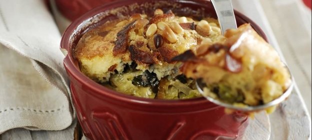 Запеканки-клафути с овощами и беконом