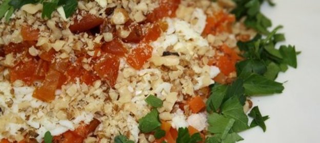 Салат с курагой