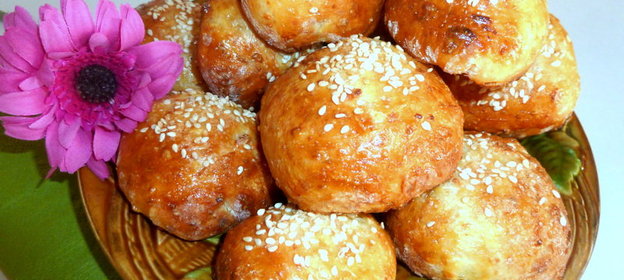 Остренько - пикантные сырные булочки под борщ или просто так