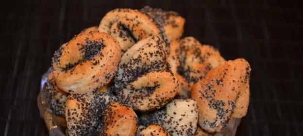 Слоеное печенье с маком