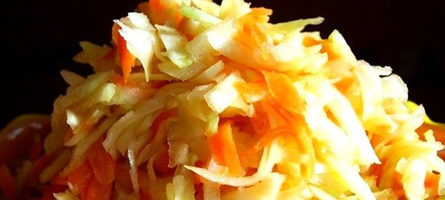 Салат из кольраби и яблок