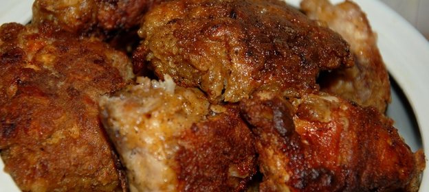 Золотистая жареная курица по‑деревенски со специями