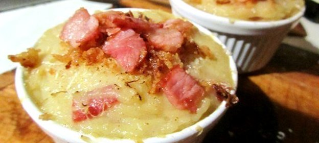 Картофельная запеканка с беконом