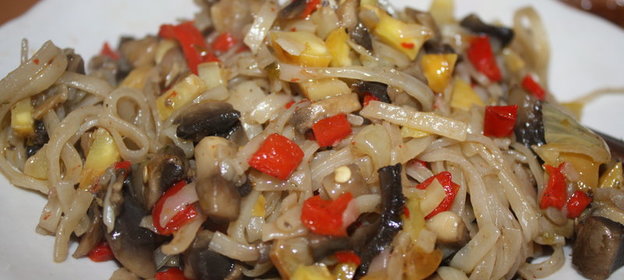 Лапша рисовая диетическая с каштанами