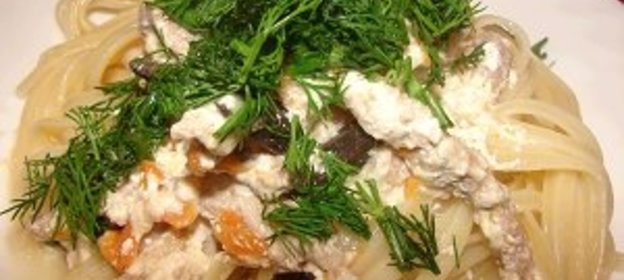 Лапша с мясом в йогурте