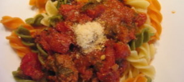 Паста с соусом болонеза