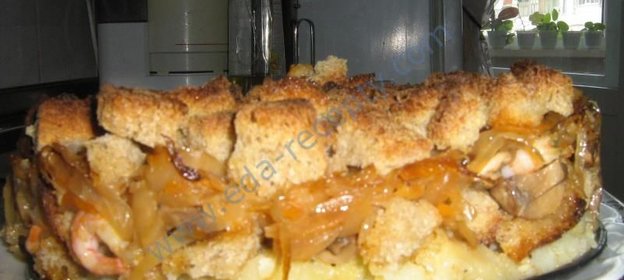 Постная запеканка с креветками, грибами