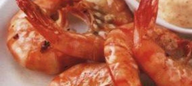 Салат с зеленью и грибами