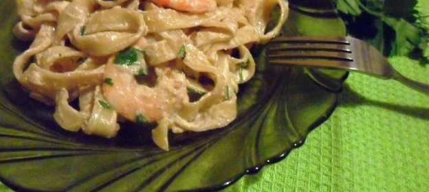 Паста с креветками в сливочном соусе