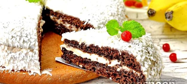 Шоколадный торт с бананами