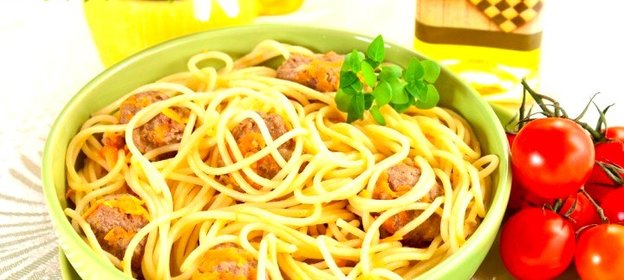 Макароны с фрикадельками