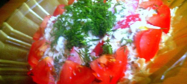 Салат из помидор с брынзой