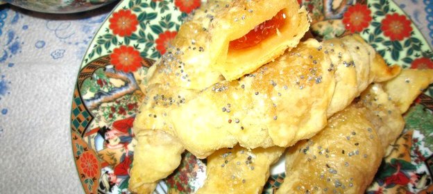 Круассаны с мармеладом