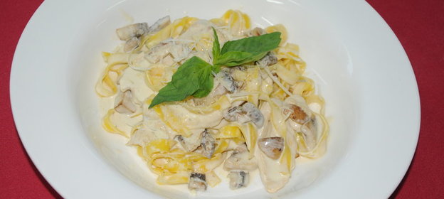 Феттучине с белыми грибами