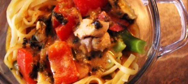 Тайская паста с куриным филе