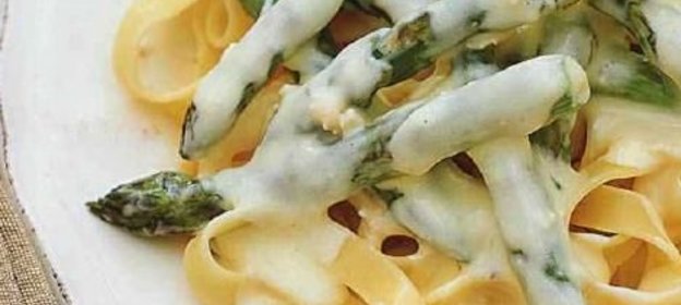 Творожная запеканка с манкой и цукатами