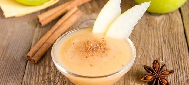 Яблочное пюре с корицей