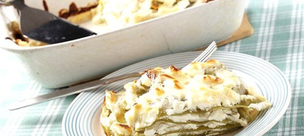 Запеканка из пасты с тремя сырами