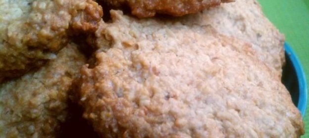 Салат из копченой курицы с фасолью