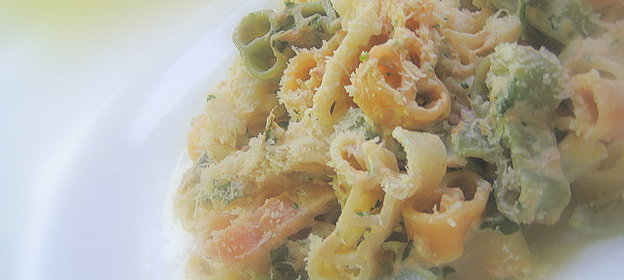 Сексуальная паста с тунцом и маринованными кальмарами