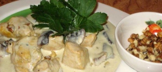 Курица в грибном соусе