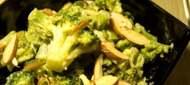 Брокколи тушеная