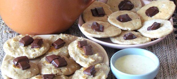 Овсяные оладьи с шоколадом