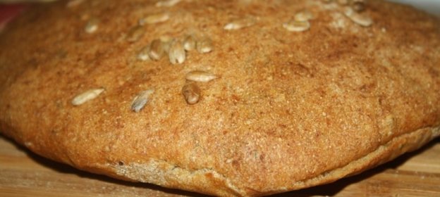 Хлебные лепешки в духовке (похожие на чиабатту) с луком и укропом