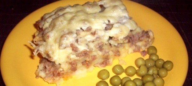Запеканка из картофельного пюре и фарша