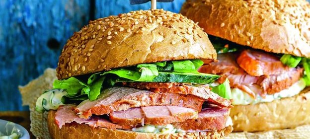 Бургер с окороком