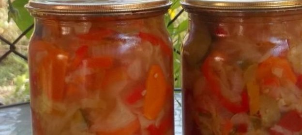 Салат с огурцами