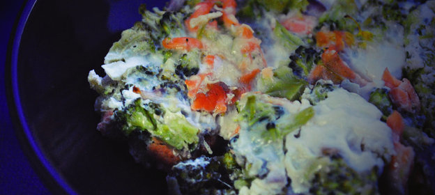 Запеканка из брокколи с лососем