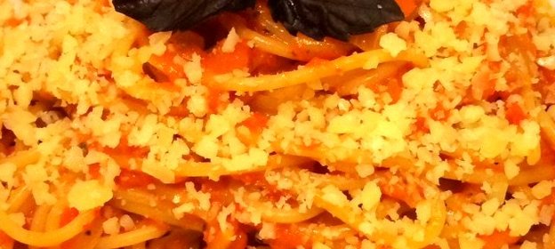 Спагетти с соусом из печеных перцев