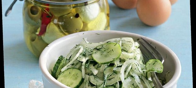 Салат из огурцов