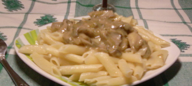Макароны с грибами и