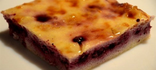 Запеканка творожная с черникой