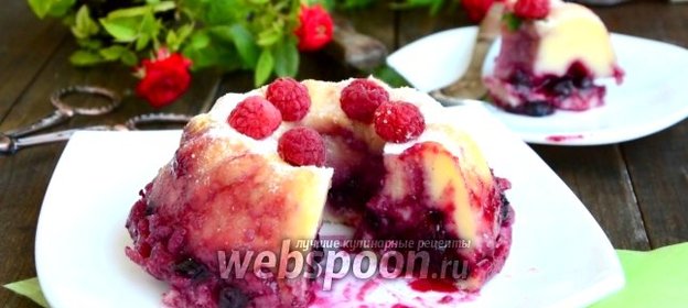 Творожный кекс с чёрной смородиной