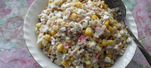 Салат с крабовыми палочками