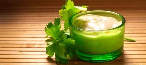 Белый соус барбекю с креольской горчицей и хреном