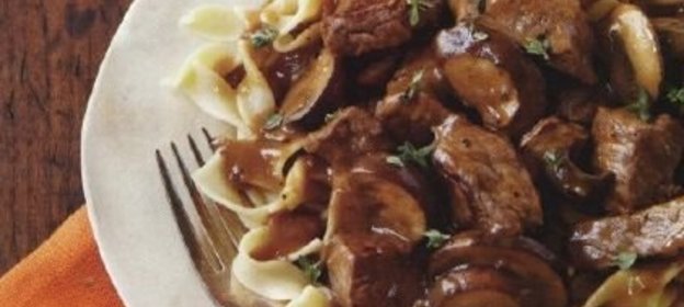 Лапша с мясным соусом