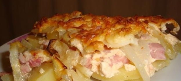 Картофельная запеканка с ветчиной