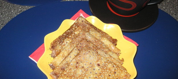 Блины с шоколадно-ореховой начинкой