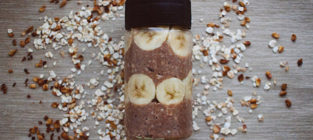 Овсянка в банке