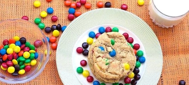 Печенье с конфетами MMs