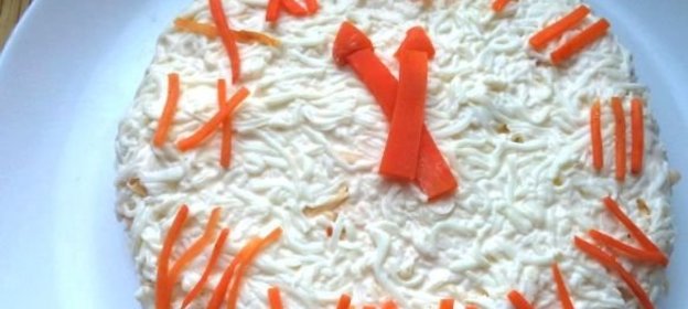 Гуляш с яблоками