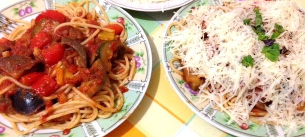 Паста «Сицилиана» с цукини и баклажанами