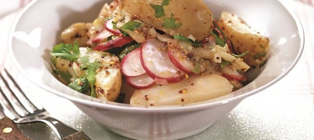 Салат из молодого картофеля