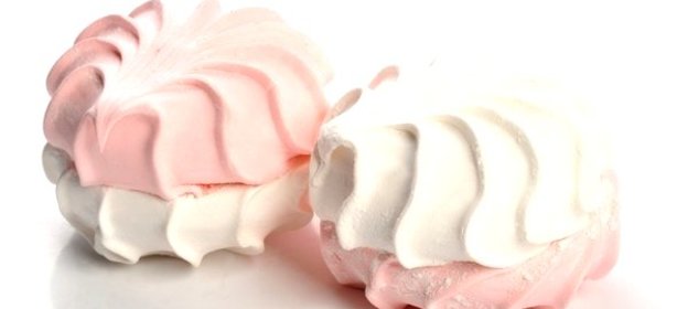 Розовый яблочный зефир