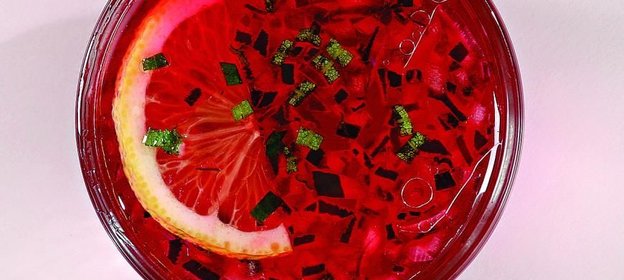 Соус из сушеных вишен и красного вина