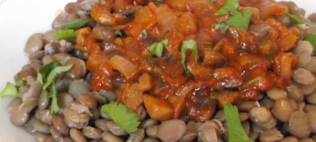 Напиток из молочной сыворотки со свеклой и яблоками